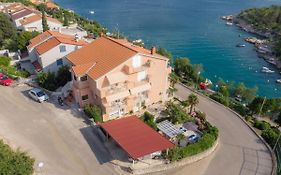 Apartments Zorica